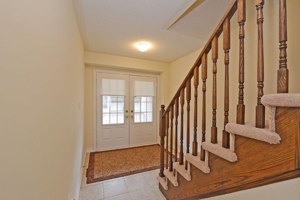 Brampton Townhouses Heart Lake Village Saberwood Homes MLS Listings For