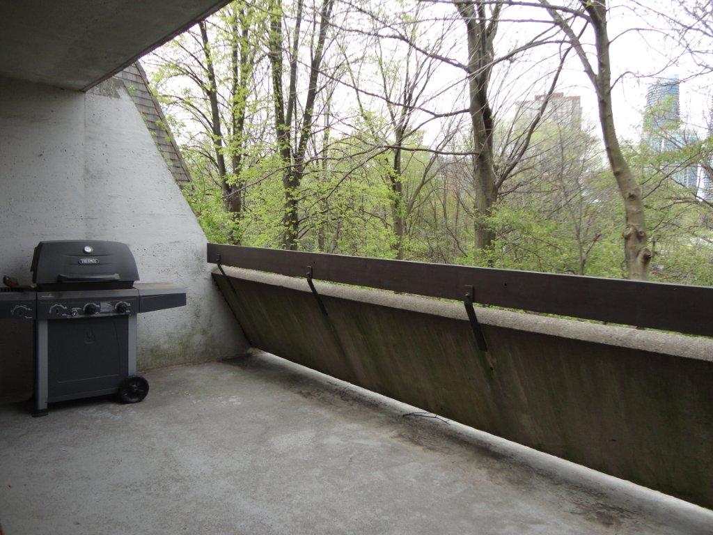 Mississauga townhouses for sale MLS listings Mississauga Valley