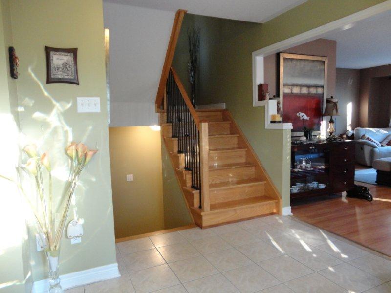 Mississauga townhouses Heartland Centre Mavis Derry Listings MLS